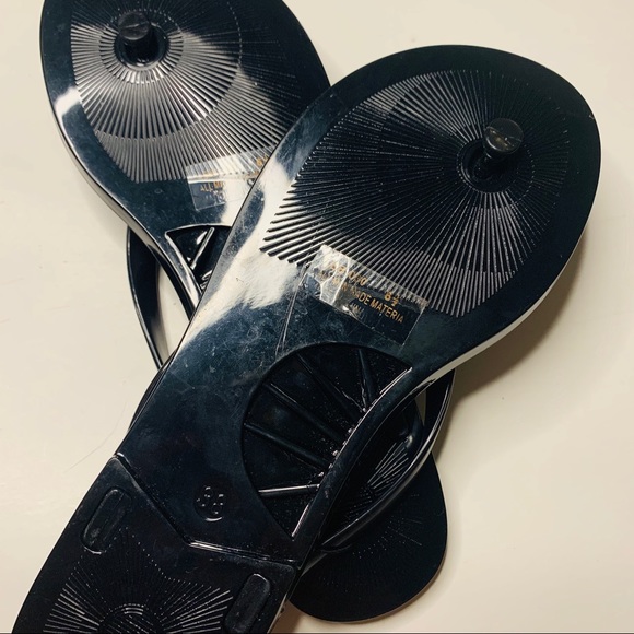 Chinese Laundry Floral Sandals - Picture 5 of 8